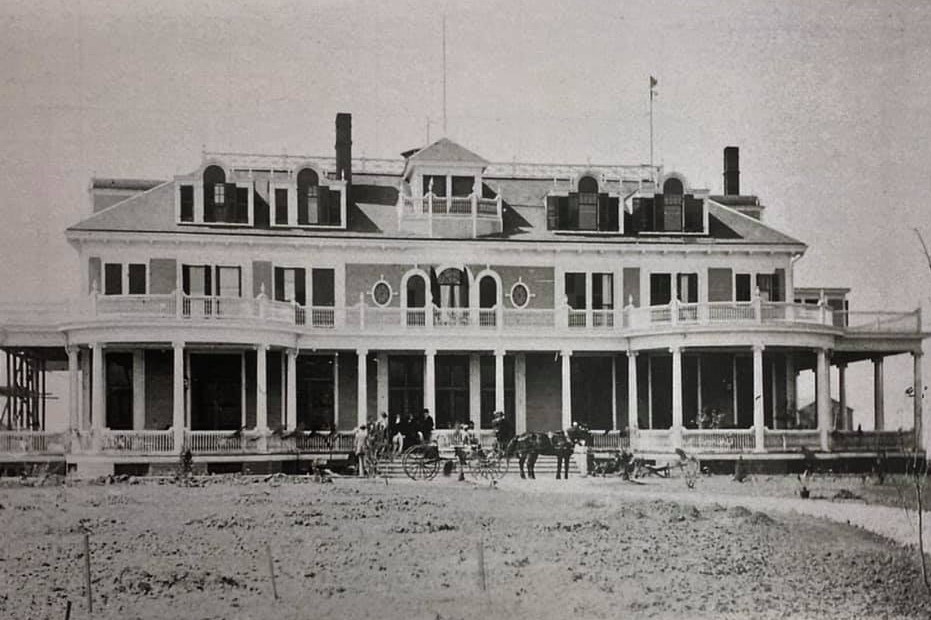 The first Sabine Hotel 1898